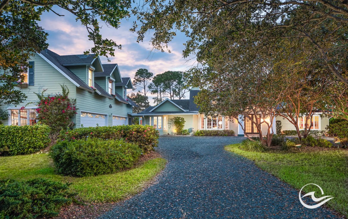 Beautiful Large Estate in Quail Creek Homes for Sale In Olde Naples, Pelican Bay Homes Naples